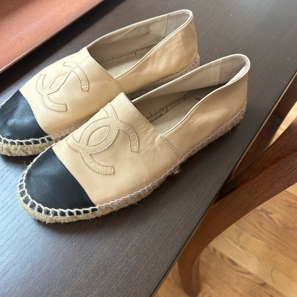 COPY - Chanel shoes worn a handful of times - Picture 1 of 6